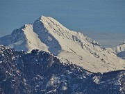 12 Dal Laghetto del Pertus maxi zoom sul Pizzo Arera